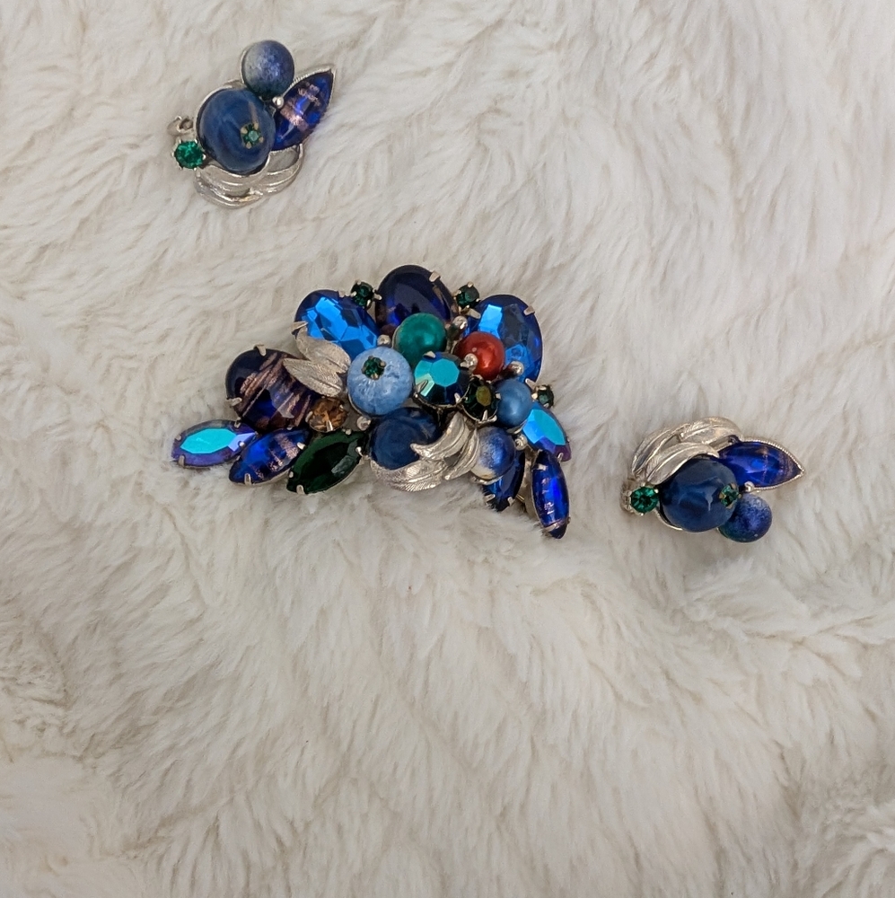 Costume jewelry